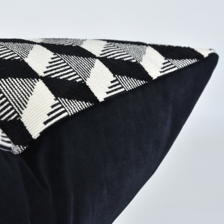 Obsidian Rhythm Cushion Cover